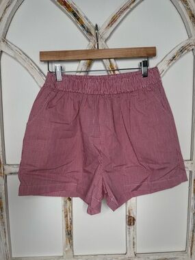 NWT Needii Women's Red Gingham Elastic-Waist Shorts- Size Medium